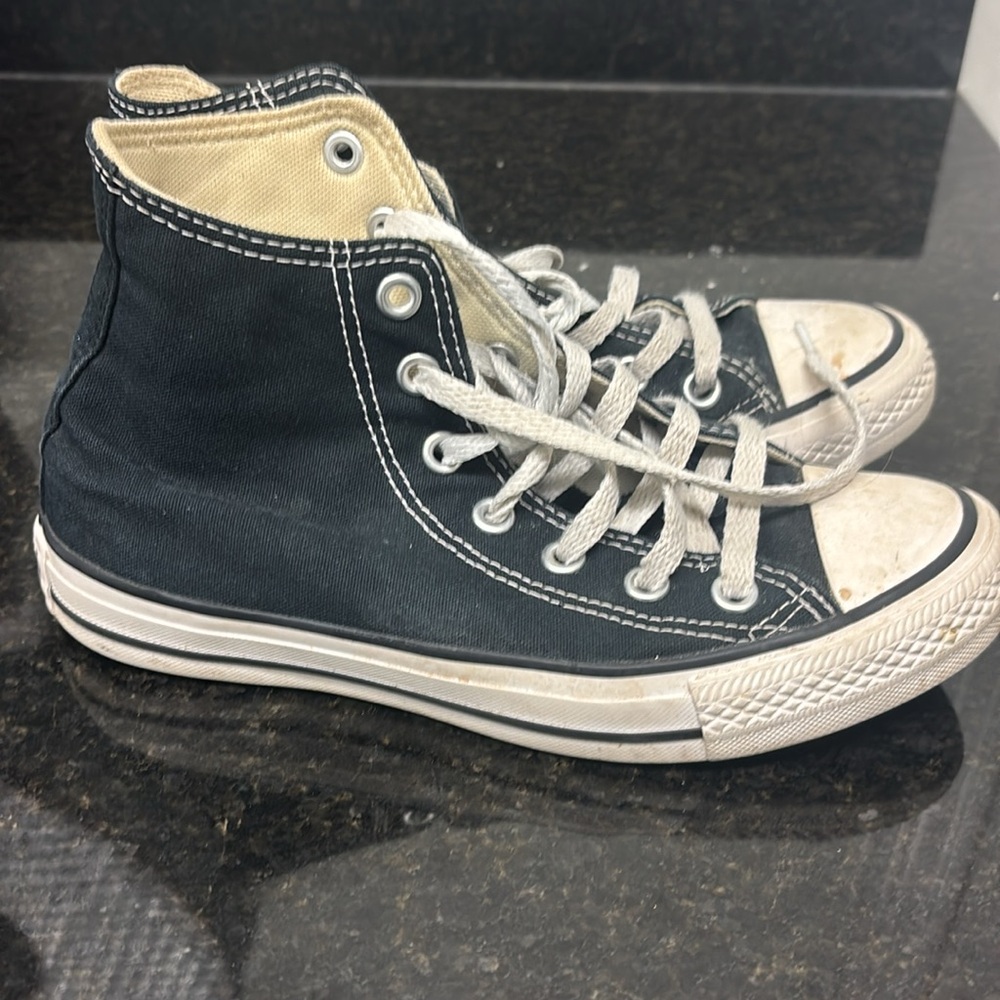 Converse unisex Chuck Taylor’s woman’s size 6.5 or men’s size 4.5 black - Picture 3 of 6